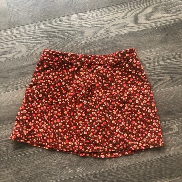 Forever21 Mini Floral A-line‎ Velvet Skirt | Size M - Picture 6 of 7
